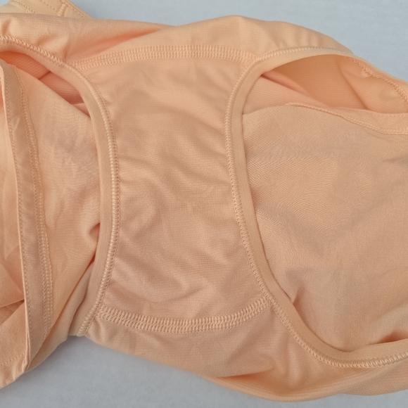 Speed Up High-Rise Lined Short - Size 0 - Orange - Picture 4 of 9